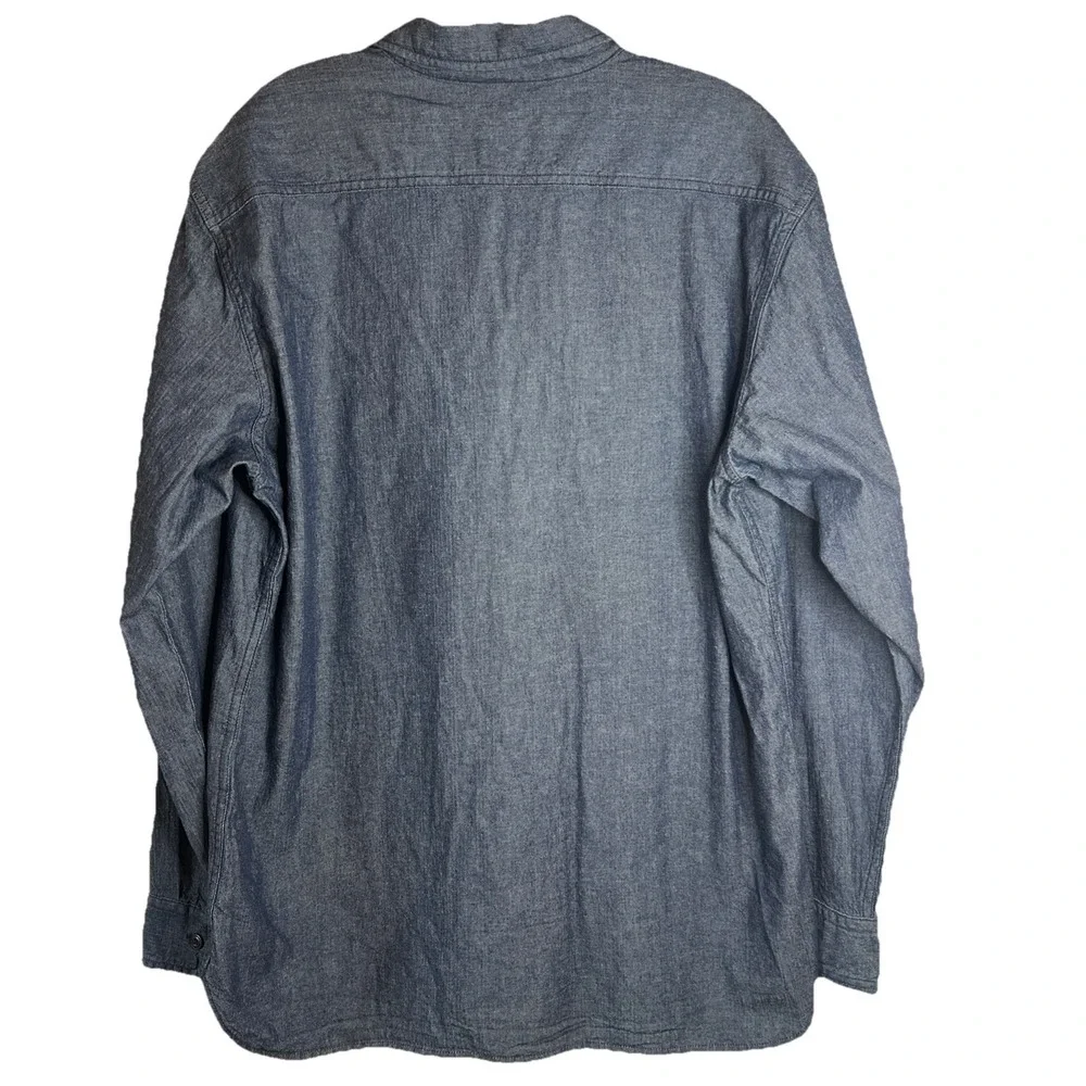 Levi's Relaxed Fit Dark Wash Denim Button Up Long Sleeve Size Medium‎
